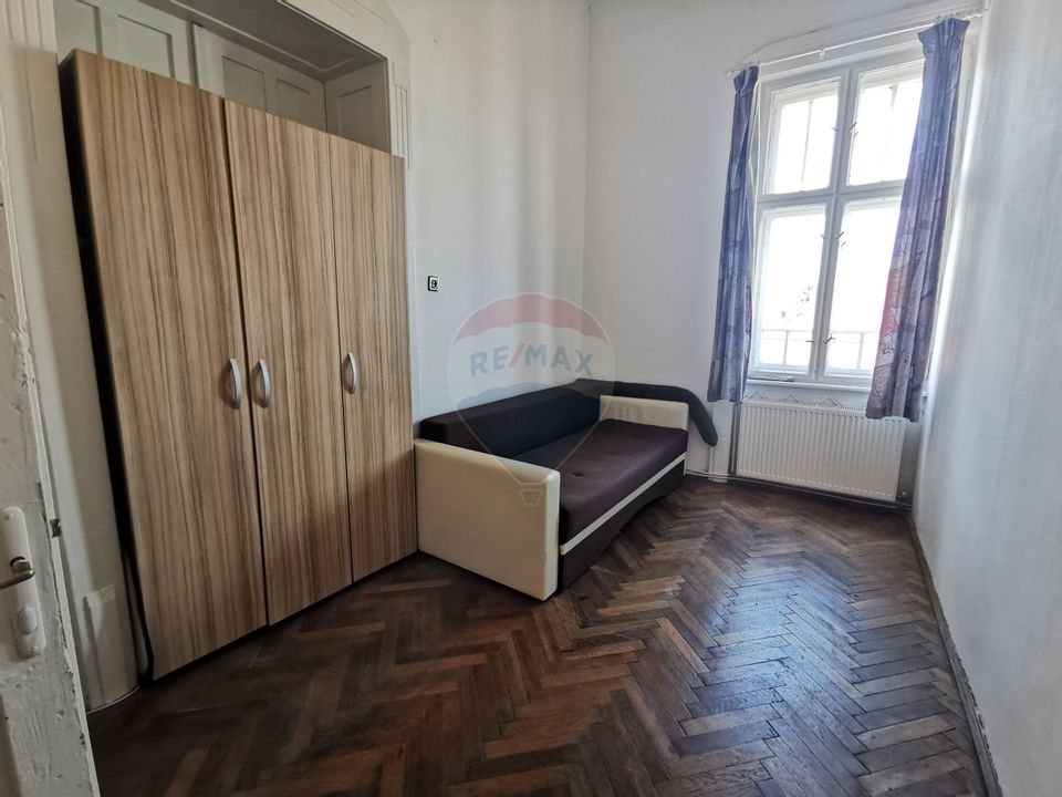 4 room Apartment for sale, Central area