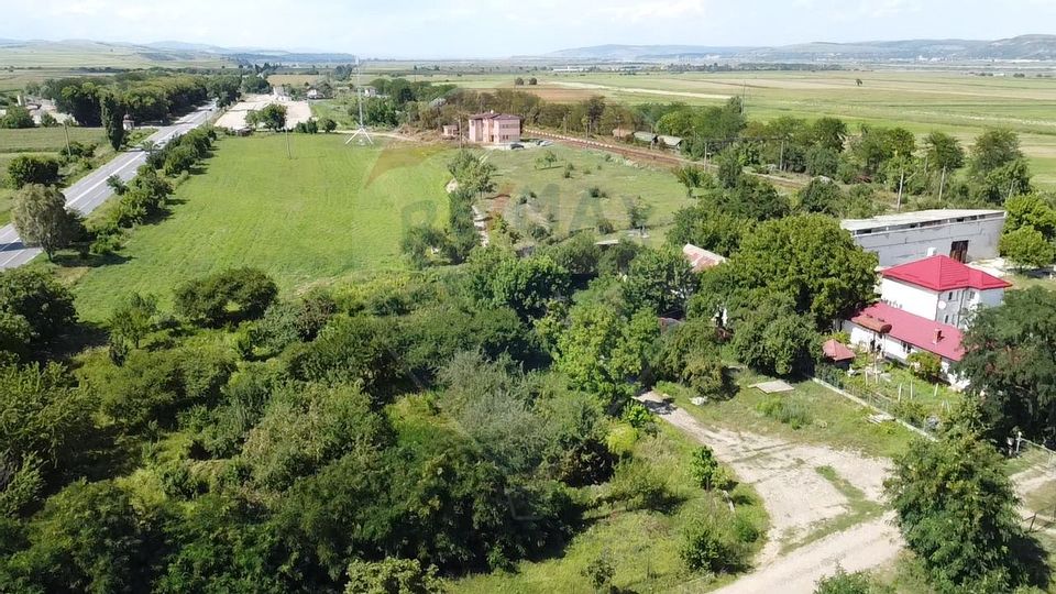 Land 23,484sqm Orbeni / None