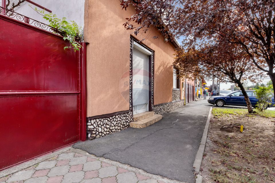 7 room House / Villa for sale, Confectii area