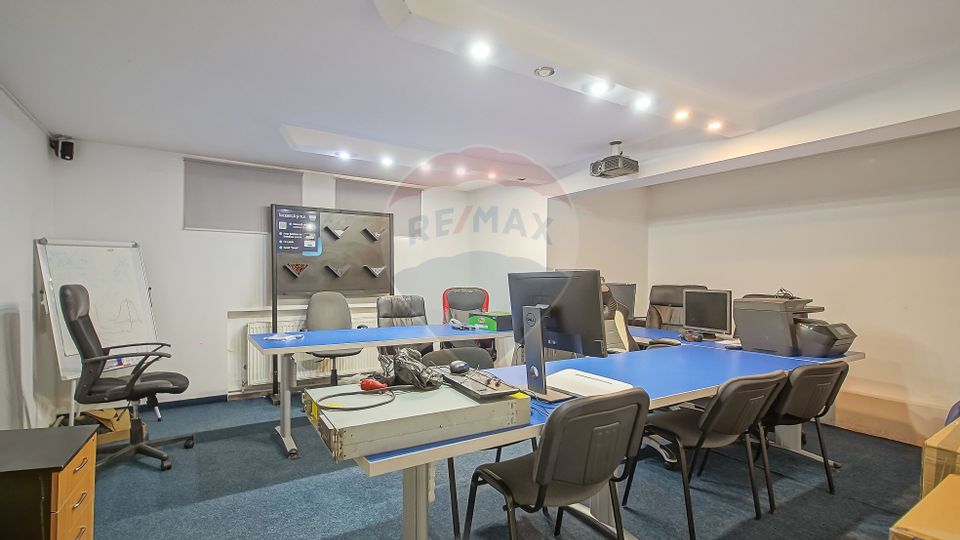 11 room House / Villa for rent, Tractorul area