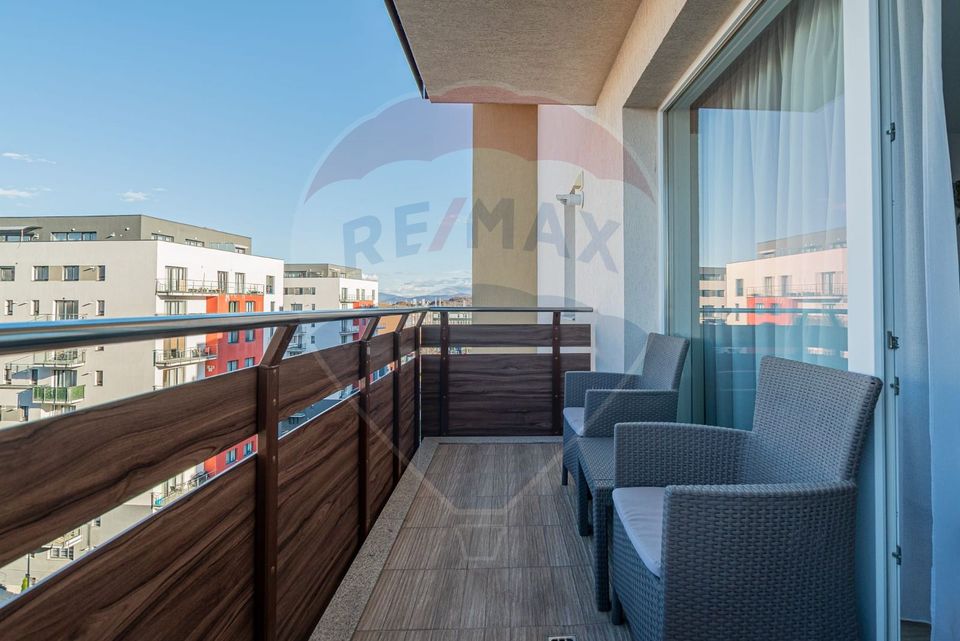 2 room Apartment for rent, Tractorul area