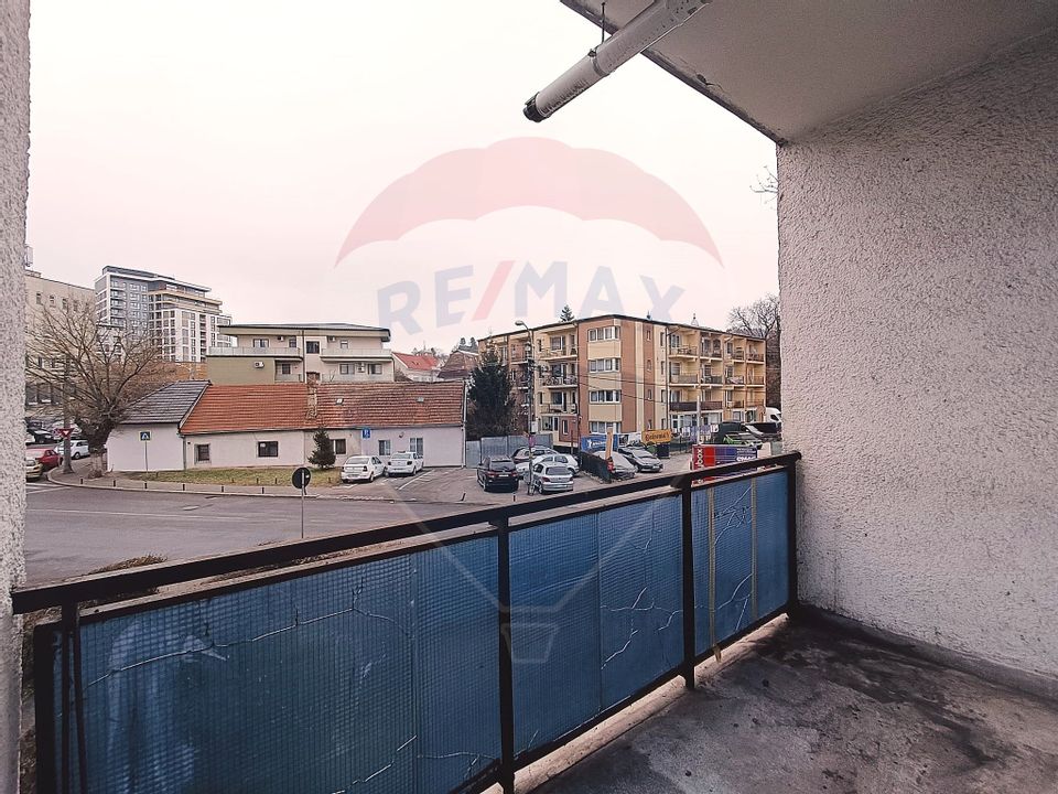 Apartament 3 camere 107 mp Plopilor