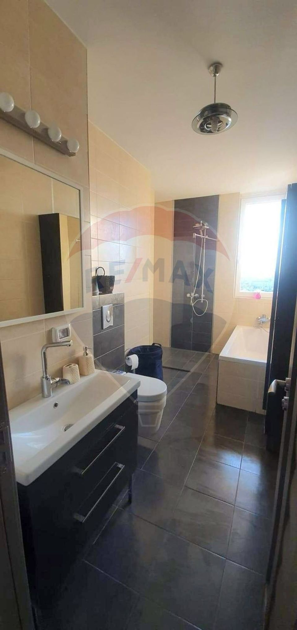 Apartament URBANA Polivalenta 2 camere si loc de parcare