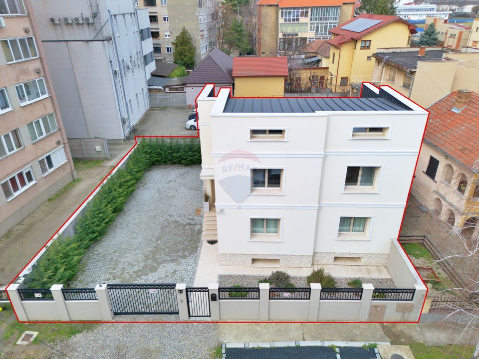 7 room House / Villa for sale, Romanilor area