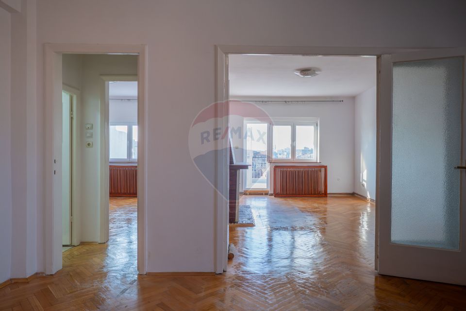 De vanzare apartament unic in Zona Romana