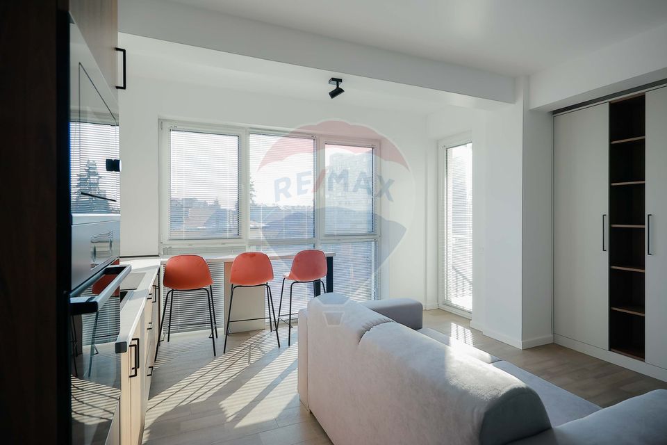 Apartament de închiriat cu 2 camere și parcare, ultracentral, Oradea