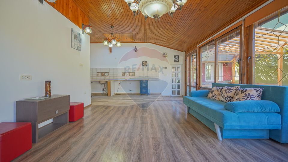 7 room House / Villa for sale, Aurel Vlaicu area