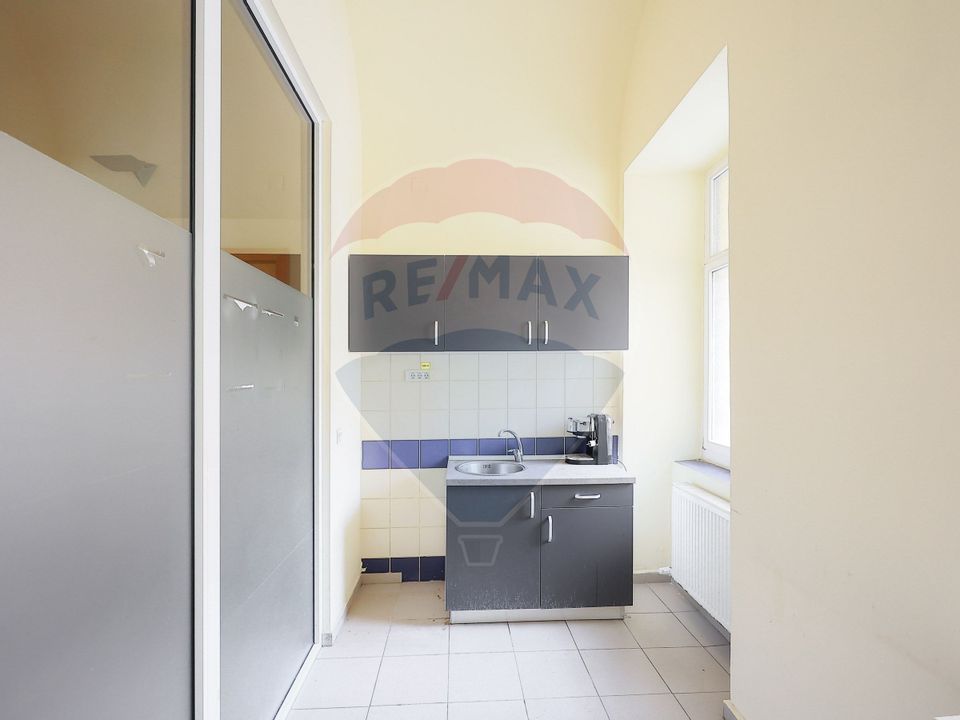 Spațiu comercial 200mp, de închiriat în Piața Unirii