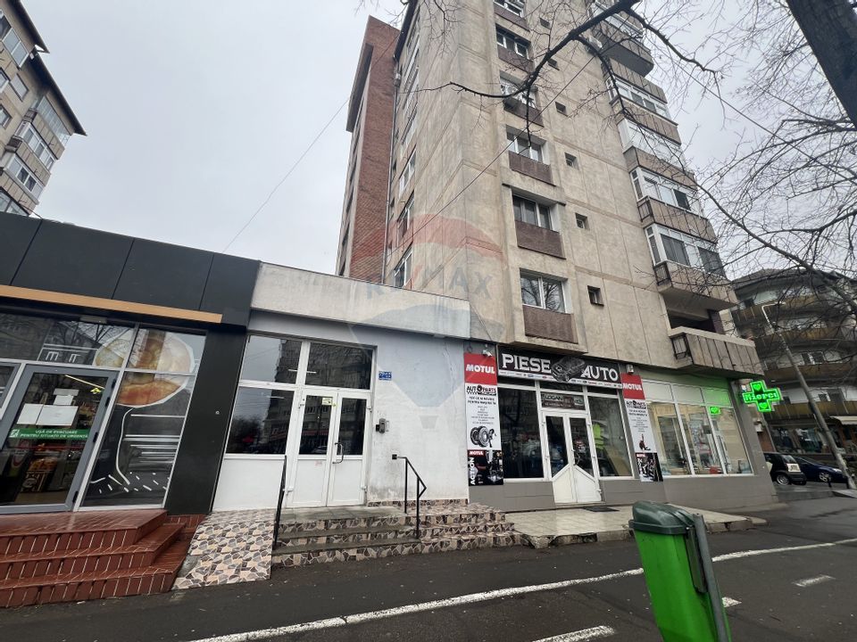 Apartament cu 4 camere, de închiriat, în zona Mega Image Rogerius