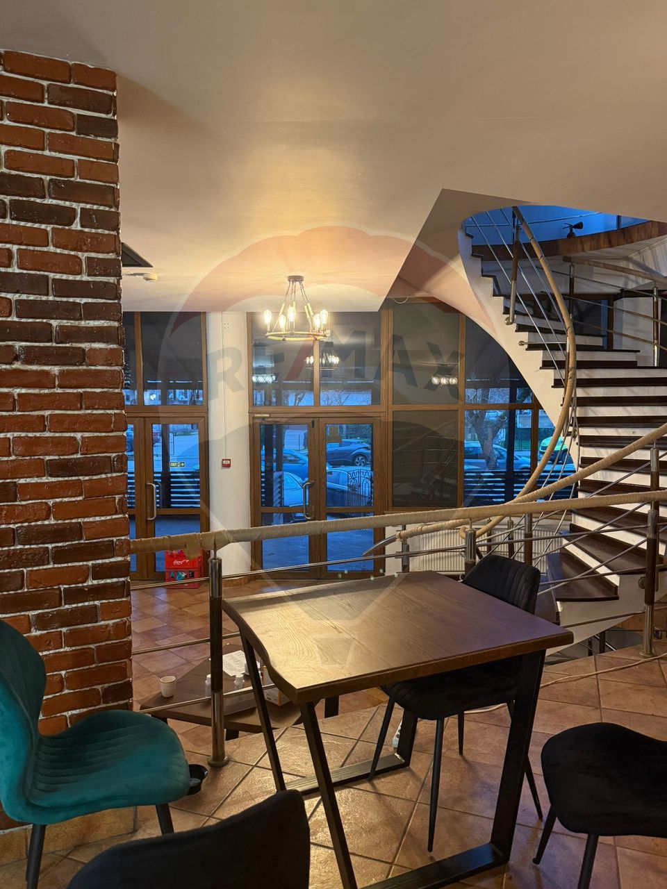 444sq.m Commercial Space for rent, Valea Rosie area