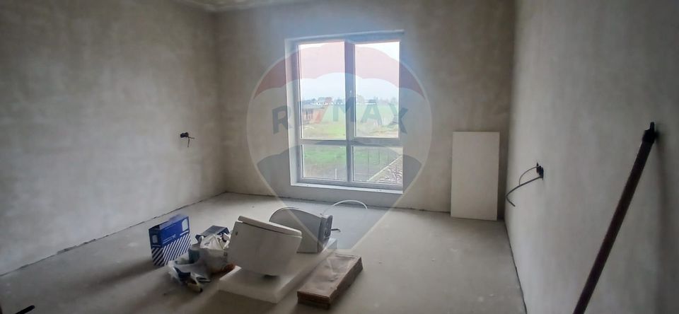 5 room House / Villa for sale