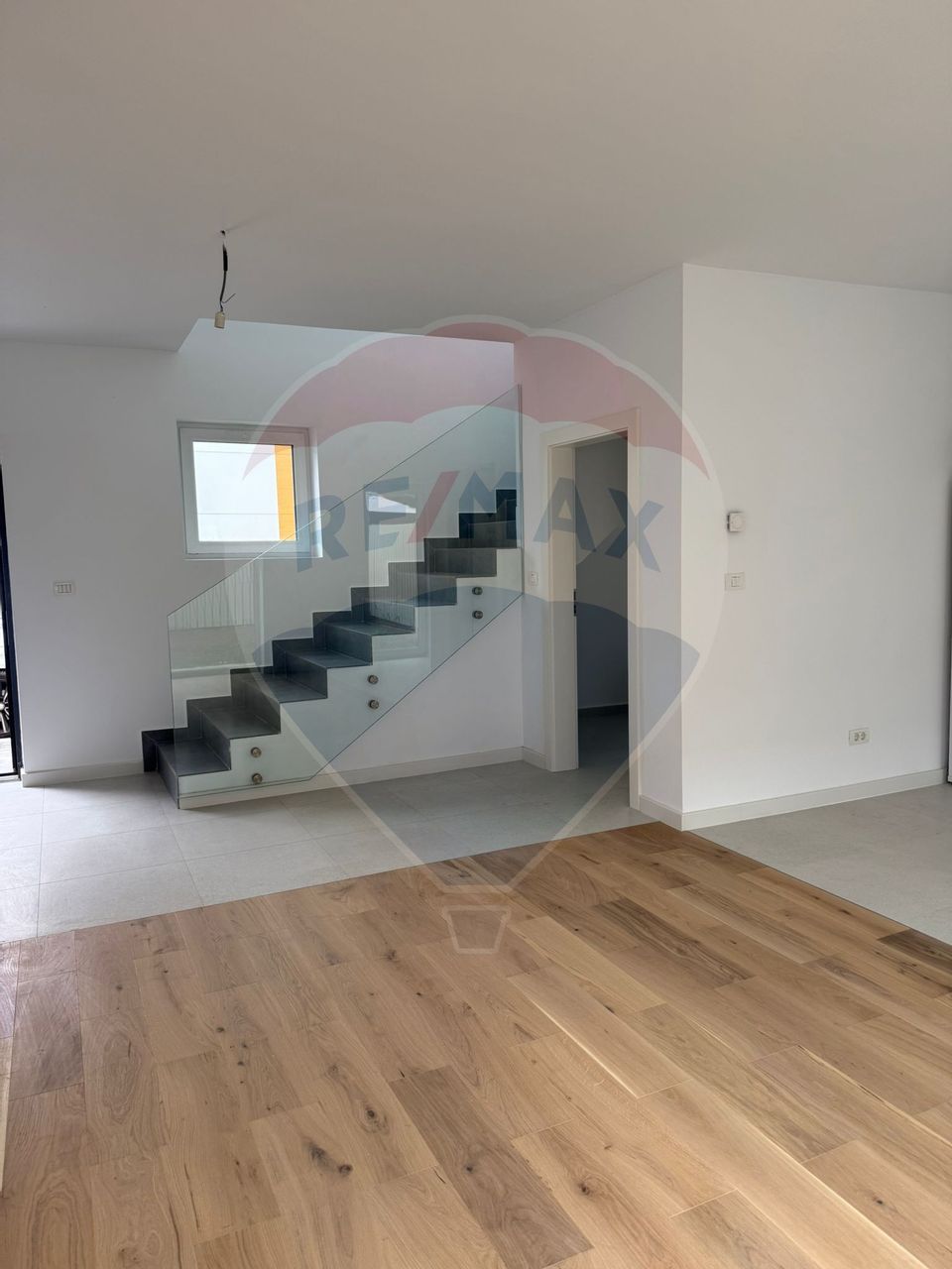 Casa moderna 3 camere, finisaje premium, in zona Pipera – Pipera Plaza