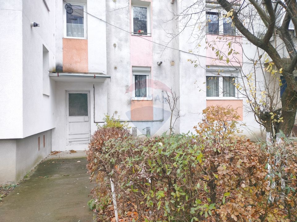 Apartament doua camere decomandat - cartier Tineretului Tarnaveni