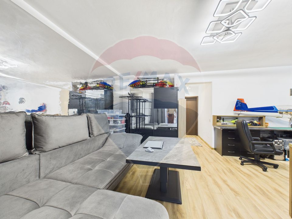 2 room Apartment for sale, Est area