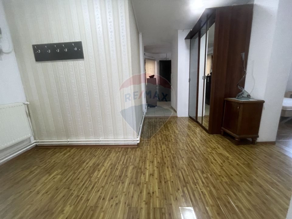 Apartament cu 2 camere P-ta Romana