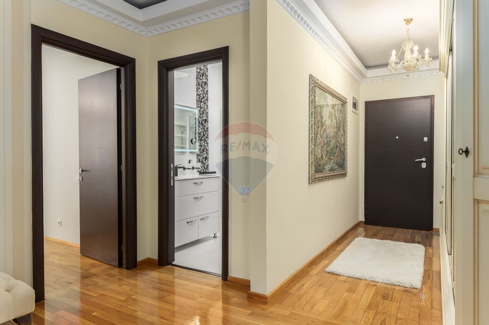 Apartament de vanzare cu 3 camere de vânzare în zona Baneasa