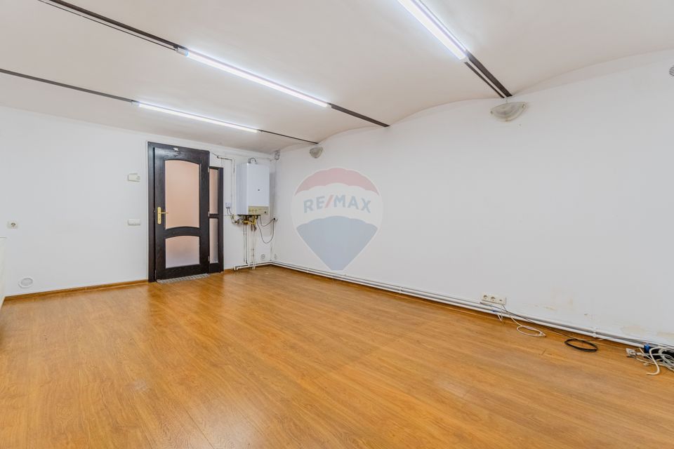 Office space for rent – central area, Str. Castanilor