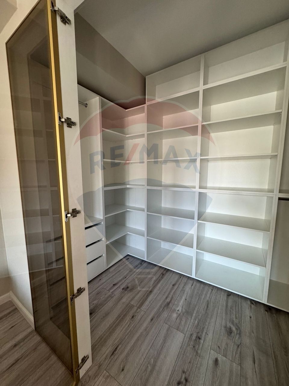 2 camere de închiriat, bloc nou, etaj 2, Medicina Veche