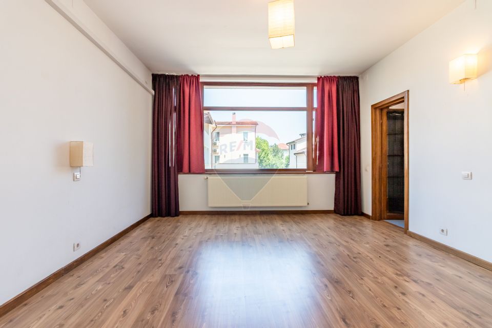 Casă / Vilă în Pipera de inchiriat, Iancu Nicolae, 5 x parcare