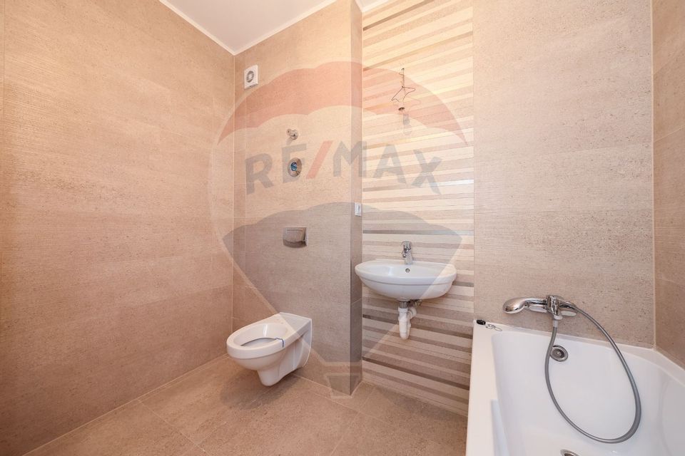 3 room Apartment for sale, Tractorul area