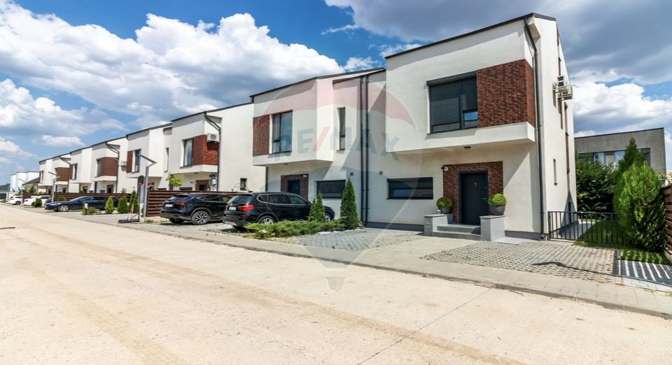 4 room House / Villa for sale