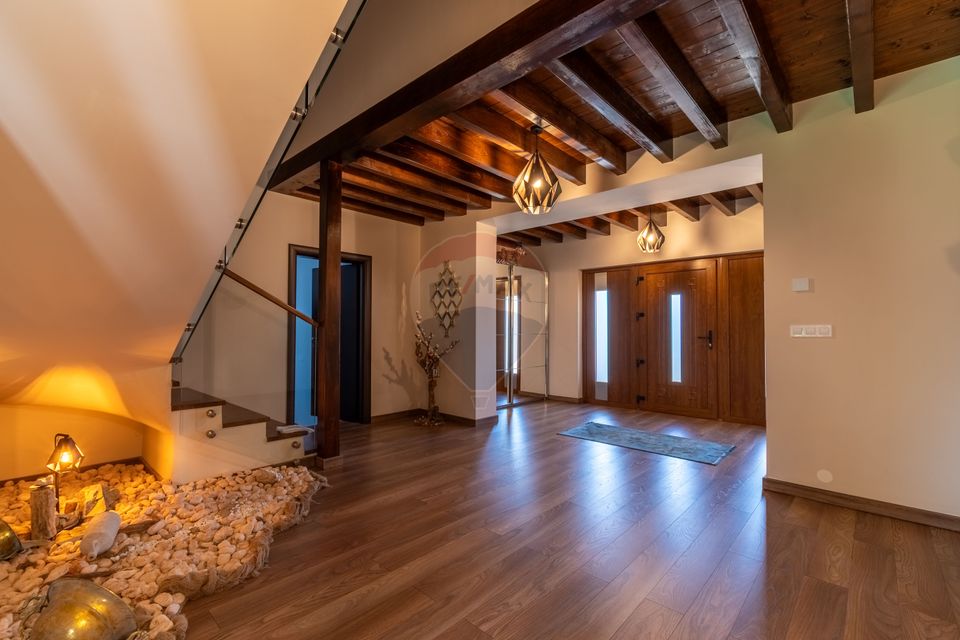 Proprietate exclusivista de vanzare: 2 case | 9 camere | 2000 mp teren