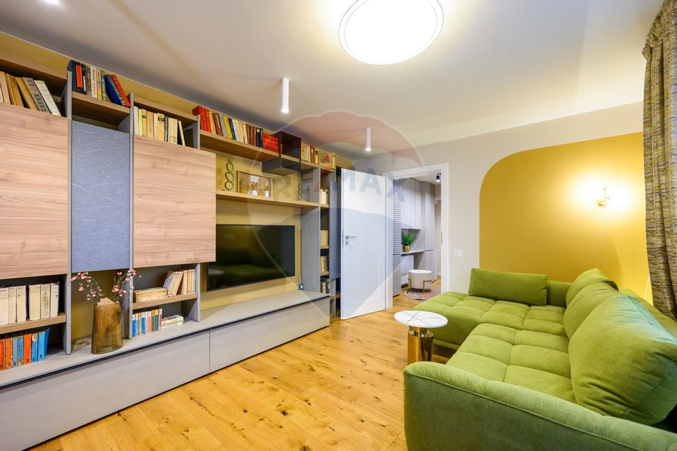 Apartament renovat, modern, cu 3 camere, de vânzare în Grigorescu