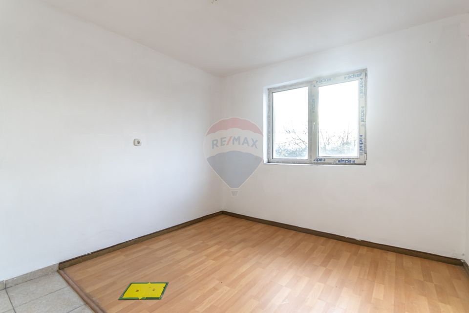 Casă de vânzare | 5 camere | Teren 1,100 mp | STUPINI | COMISION 0% |