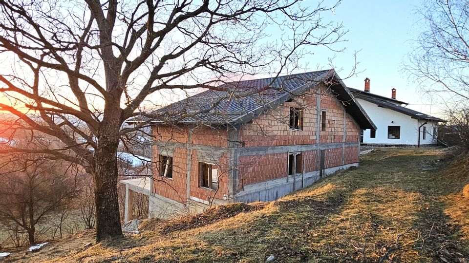 Trei Case de vacanță | Pensiune | Bran-Sohodol | 3044 mp teren