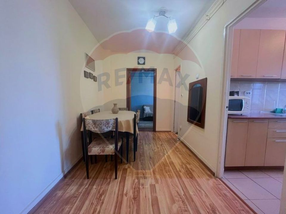 Apartament spatios-Bdul Mihai Viteazul-Vanzare