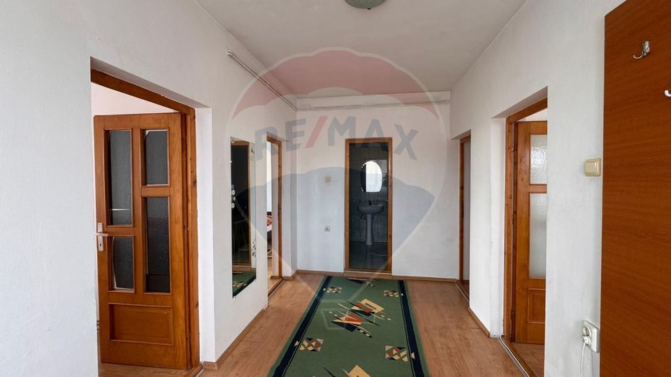 3 room Apartment for rent, Dambul Rotund area