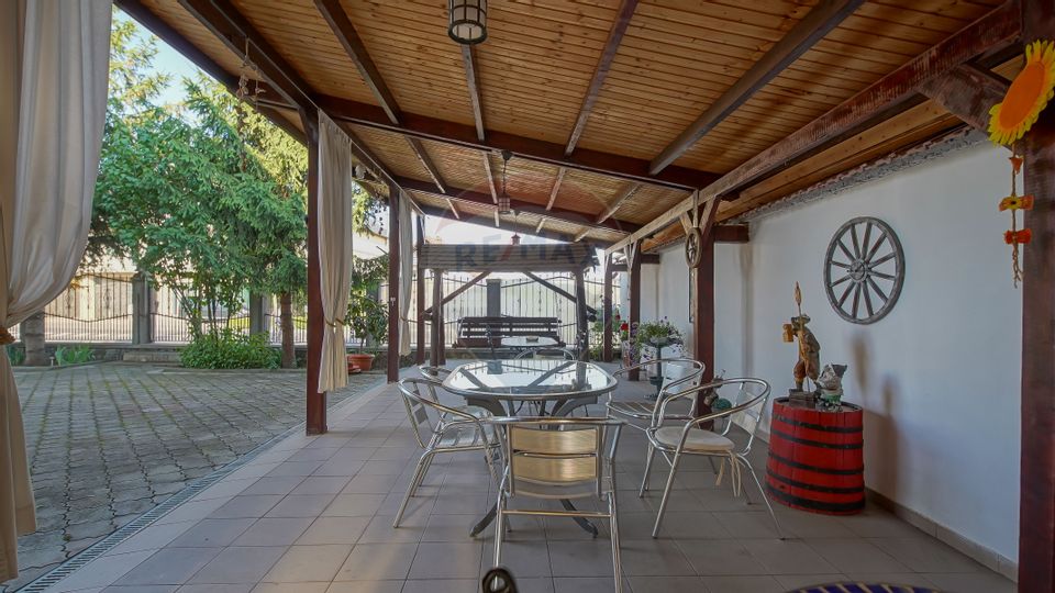 Casă / Vilă de vânzare în Râșnov, afacere-Pensiune clasificată