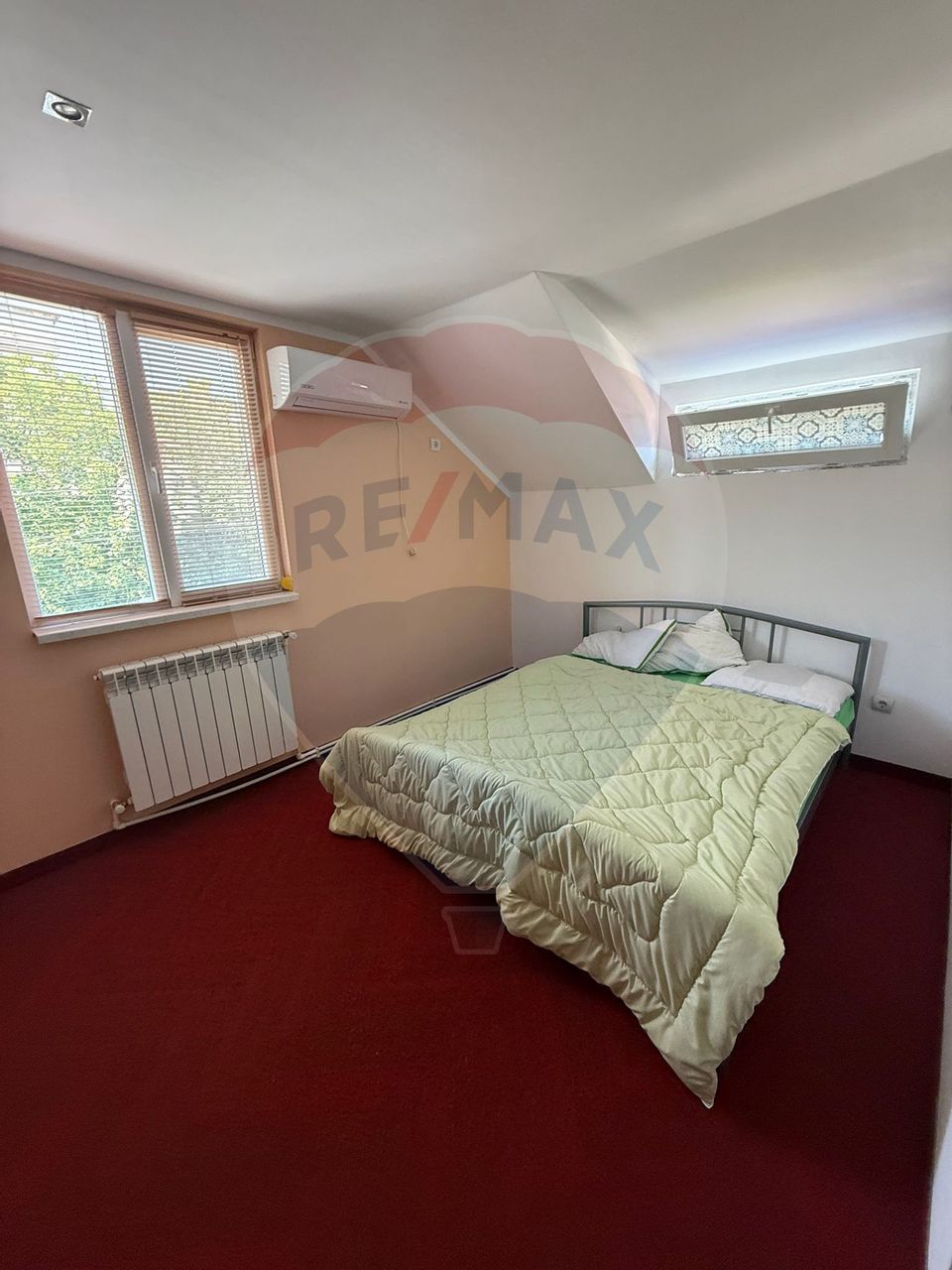 Pensiune cu 23 camere de vânzare in Mamaia Sat