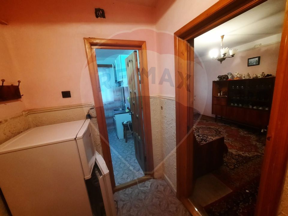 Apartament cu 3 camere în zona Sud
