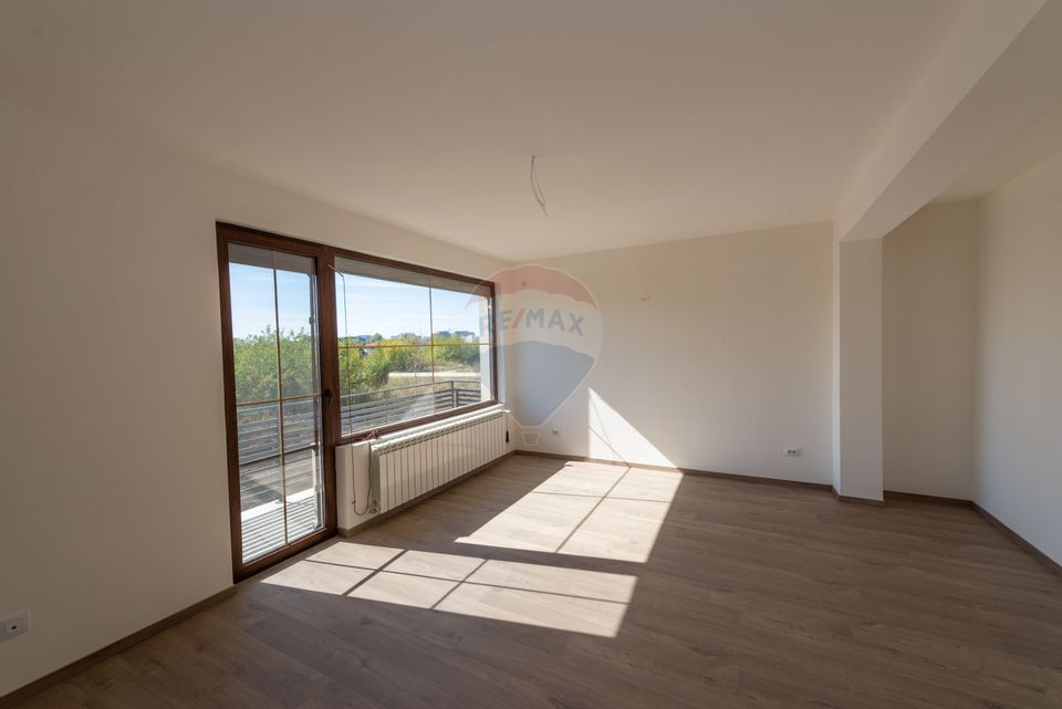 Vila de inchiriat Cartier Henri Coanda, 6 camere, 750 mp teren