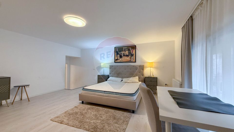 Apartament cu 4 camere de închiriat Aviatorilor