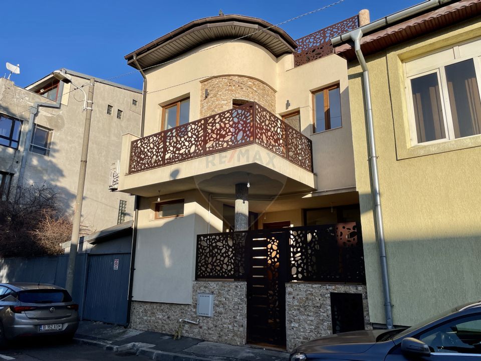 7 room House / Villa for rent, Stefan cel Mare area