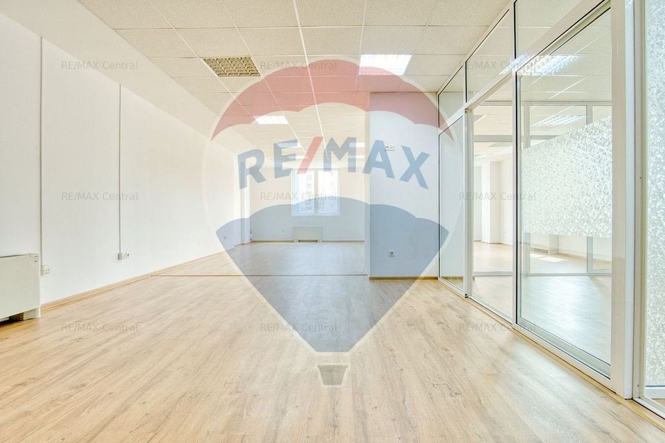 125sq.m Office Space for rent, Vlahuta area