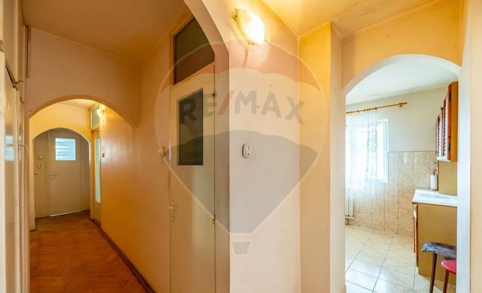 Apartament 3 camere zona 300, Micalaca, B-dul N. Titulescu