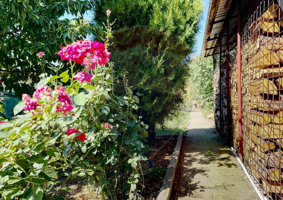 Casă / Vilă cu 6 camere de vânzare