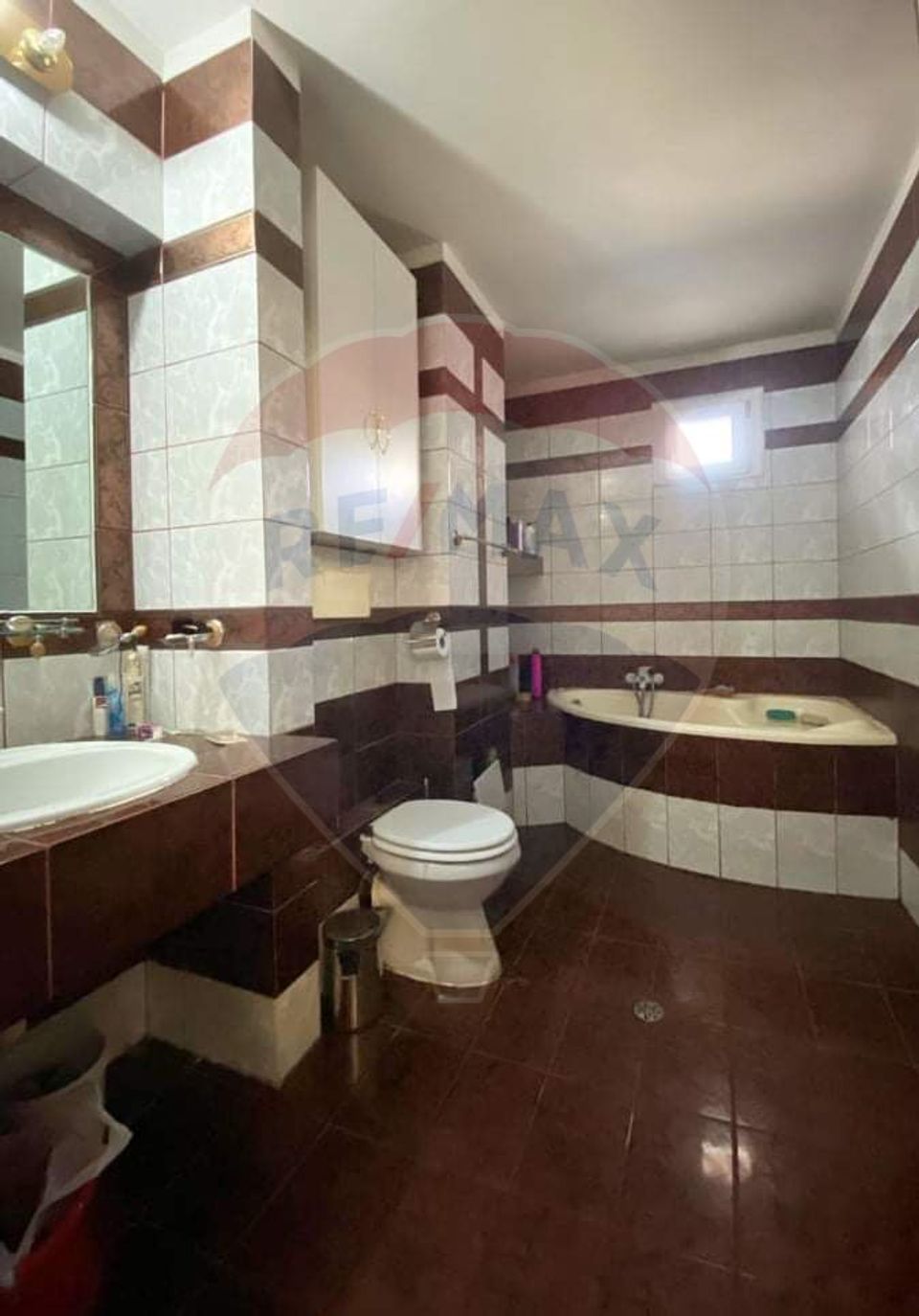 4 room Apartment for rent, Spitalul Judetean area