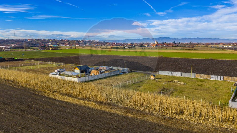 Teren intravilan 800mp Bod / Strada Iasomiei/ zona agrement Cismasu!