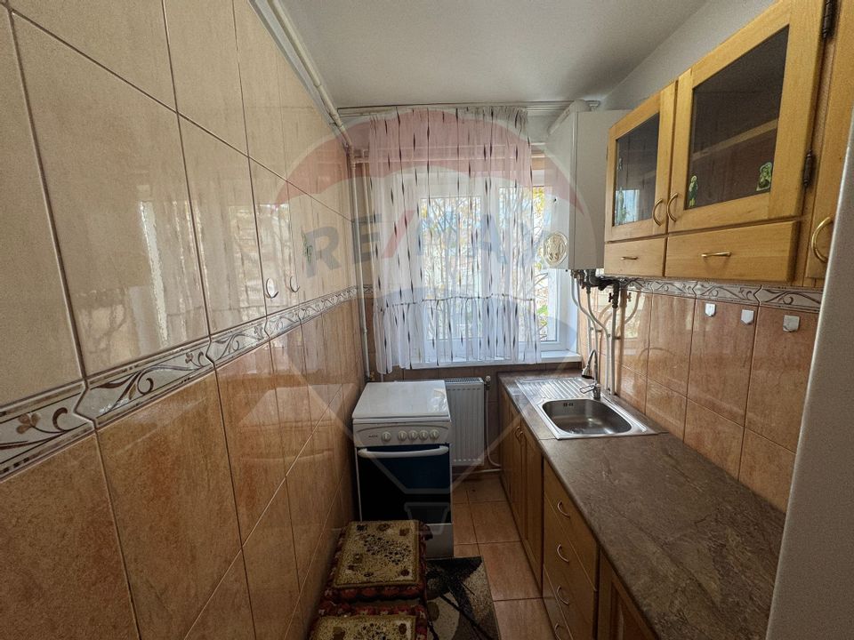 Apartament cu 2 camere de inchiriat-zona Cora