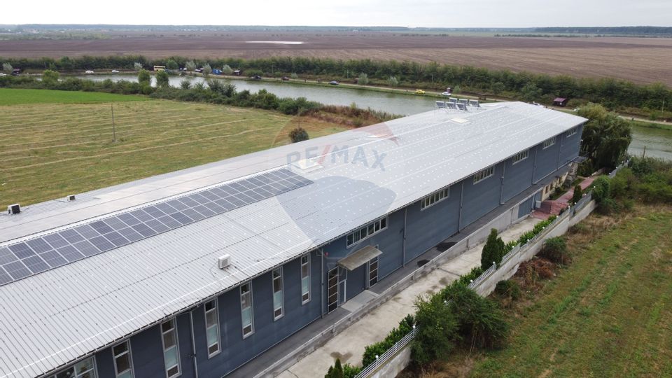 Industrial space, hall, logistics warehouse, showroom premium offices