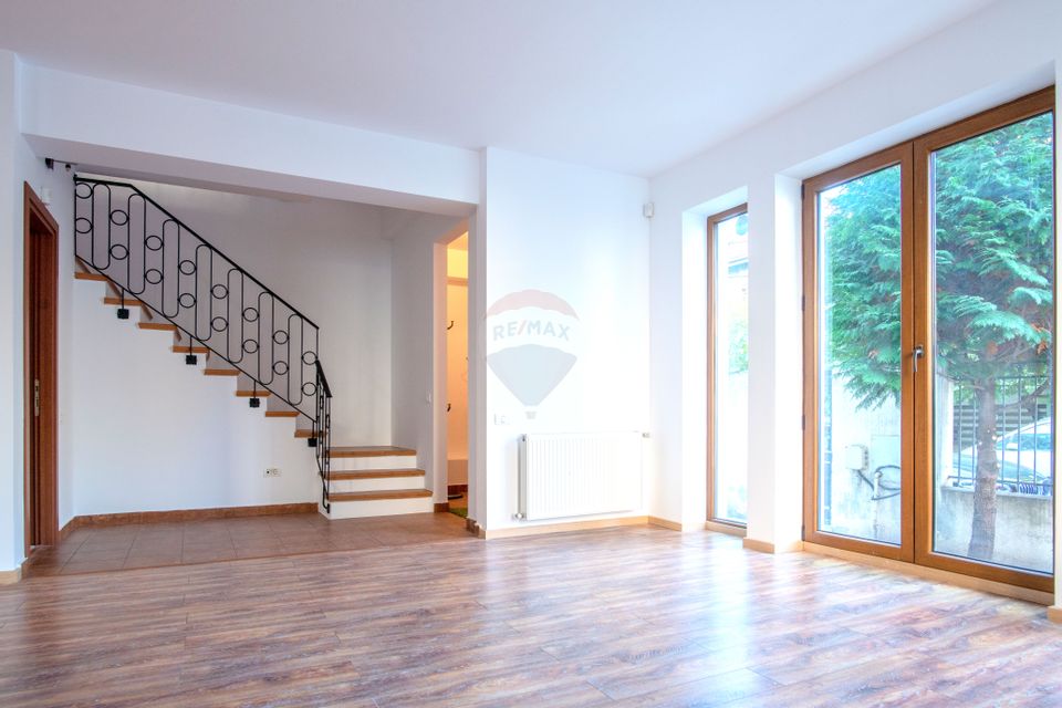 4-5 Bedroom Villa in Floreasca | Ideal for Residential or Office