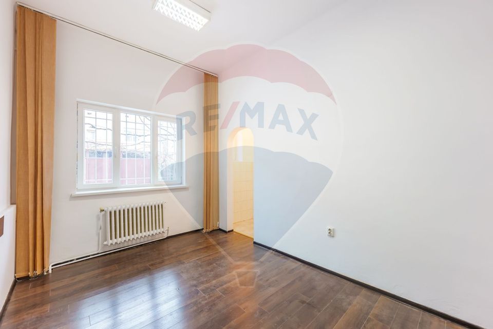 Spațiu comercial de inchiriat in zona Podgoria