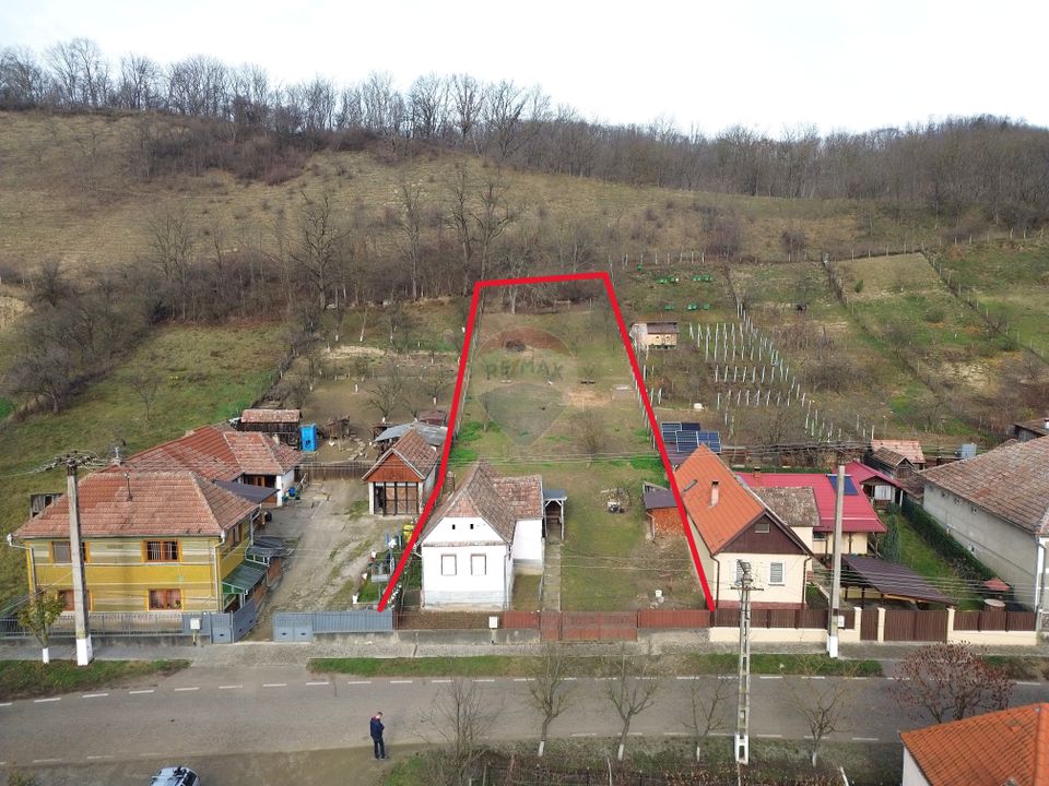 Casă  la țară in Transilvania - sat sasesc Păucea, jud. Sibiu