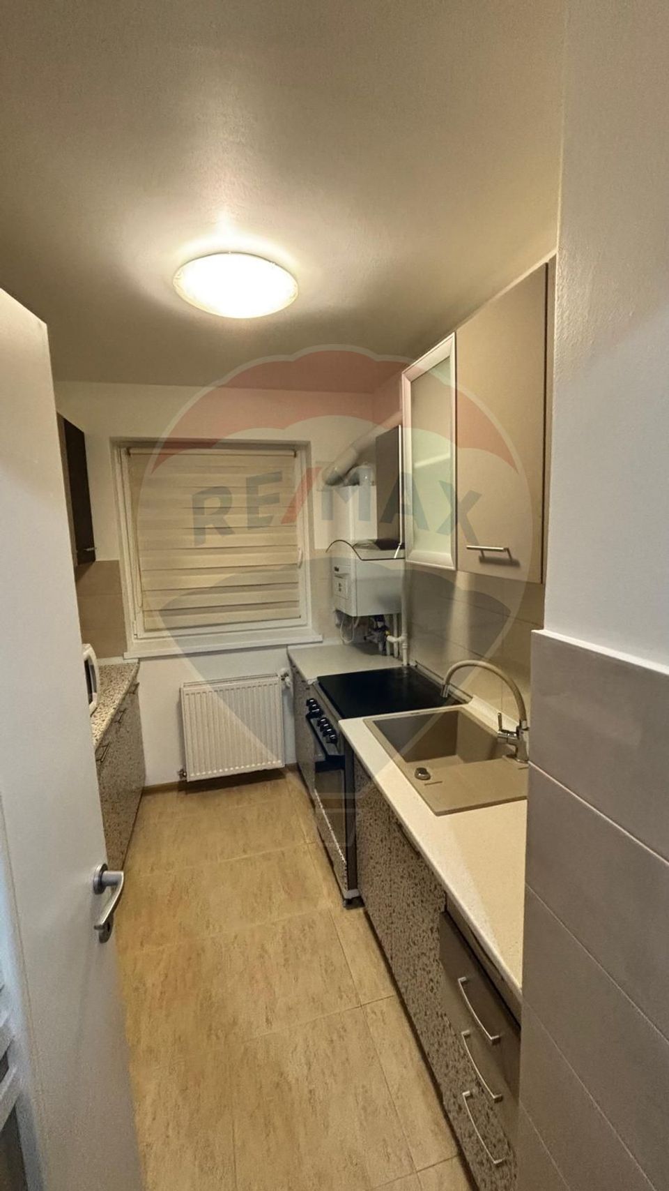 Apartament modern de închiriat cu 2 camere în zona Coresi