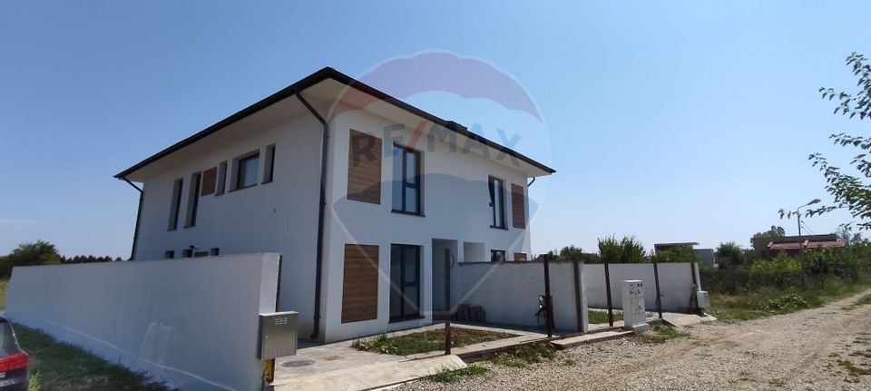 5 room House / Villa for sale, Central area