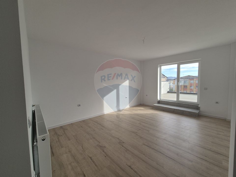4 room Apartment for sale, Kogalniceanu area
